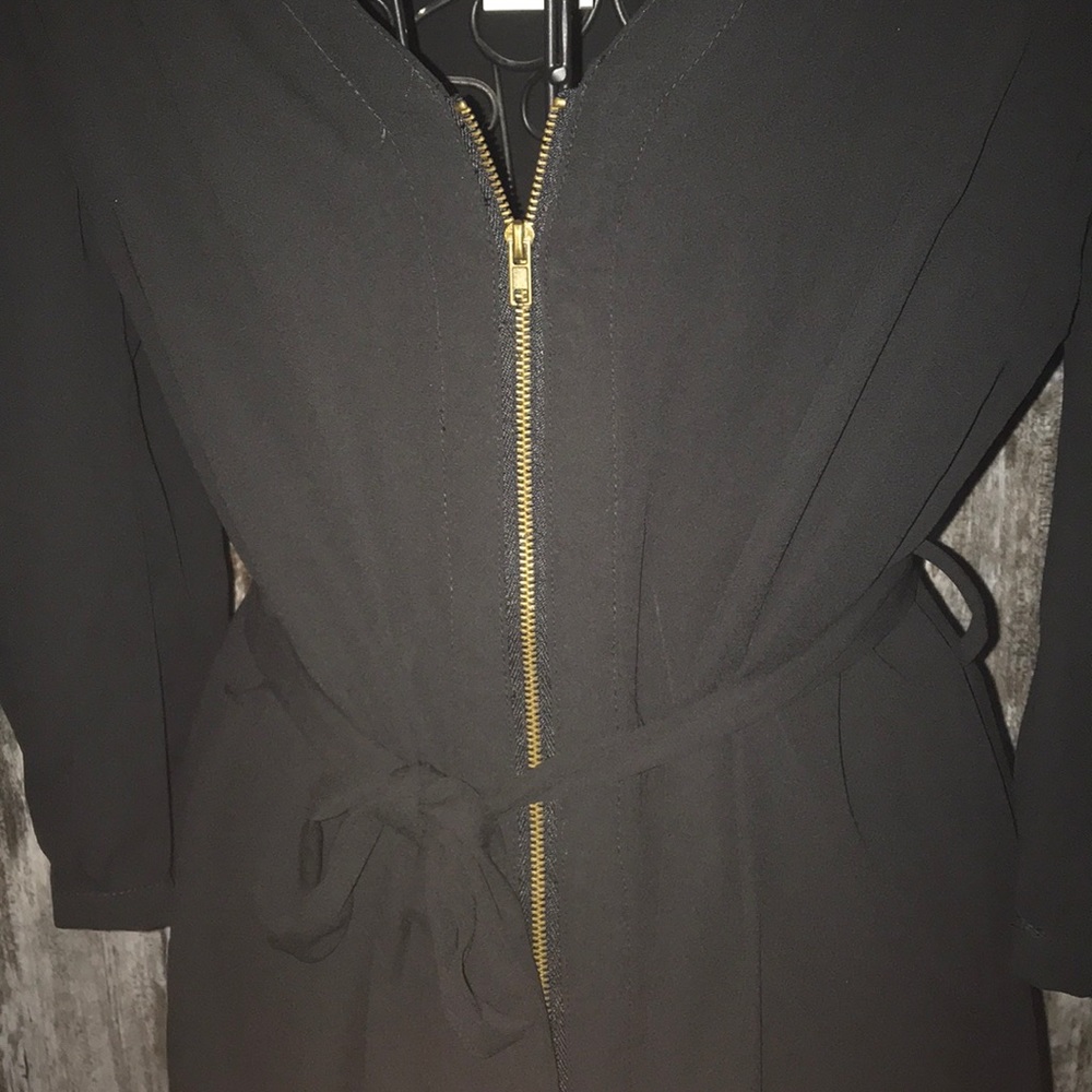 Dress - Picture 5 of 6